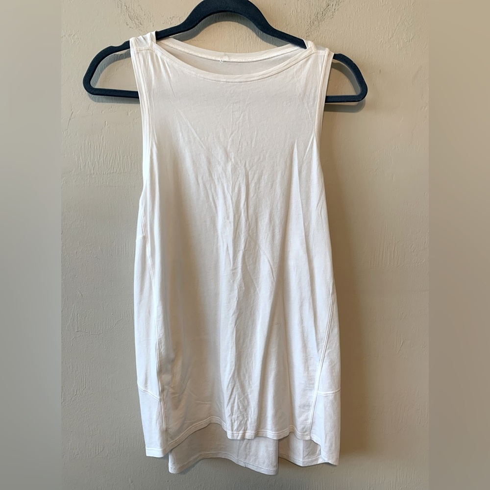 Lululemon athletica white tank size M/L